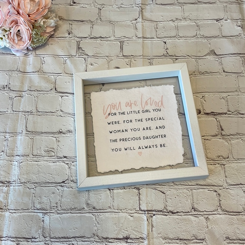 NWT Sincere Surroundings Wall Decor “Daughter”